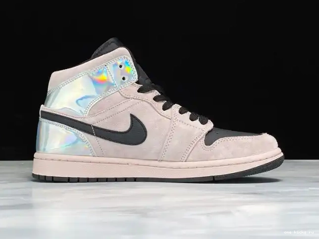 Rep Onekick Dirty Iridescent Powder Air Jordan Mid BQ6472-602 1 (W) 0514